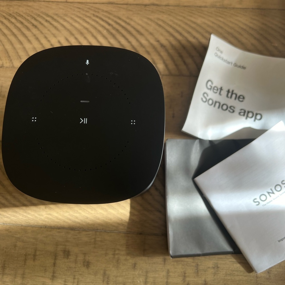 Sonos One Home Sound System color black